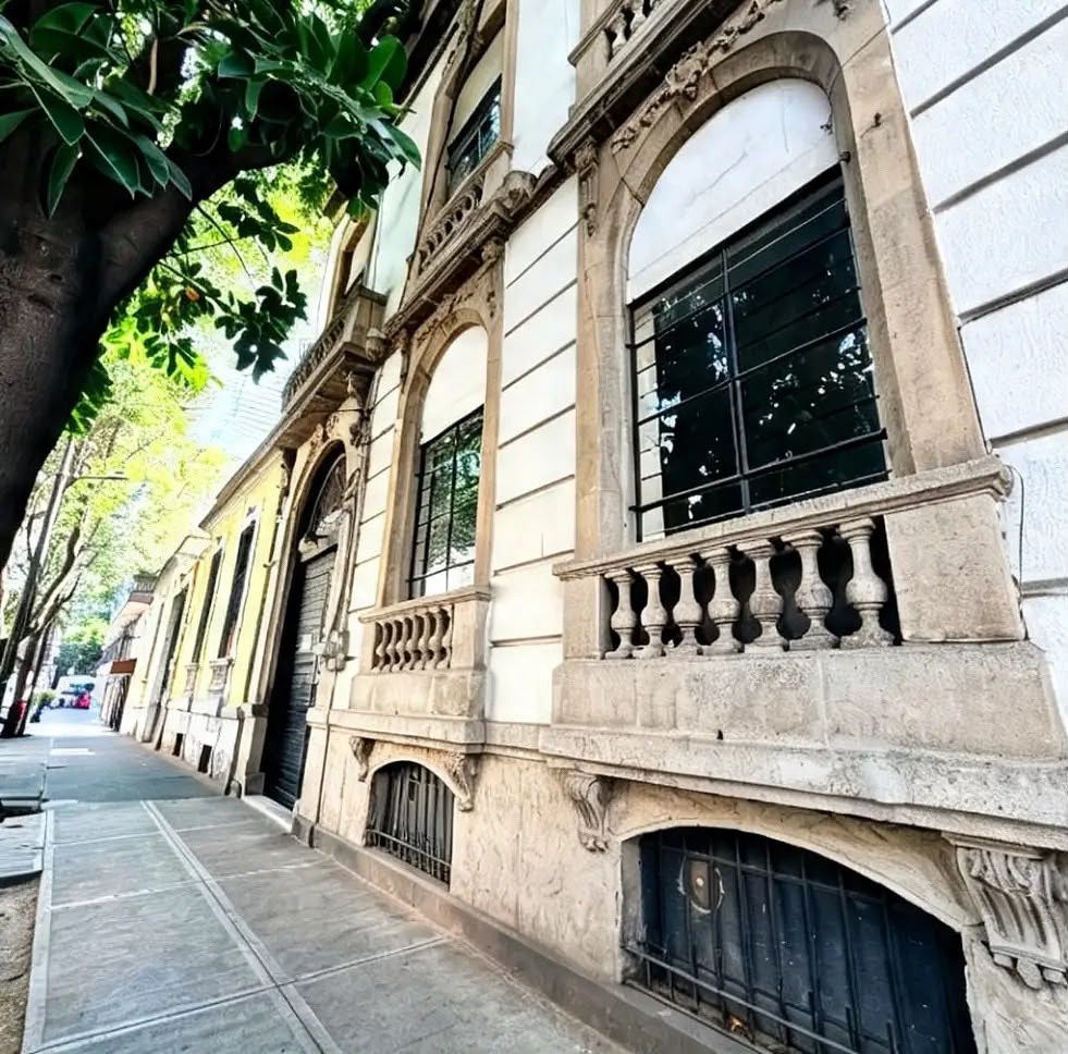 Casa com uso do solo em Roma Norte, foto 1 de 33