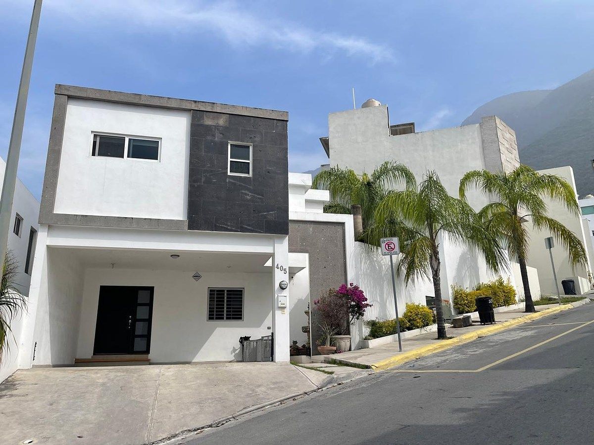 Casa en Renta en Lomas del Vergel al sur de Monterrey, foto 1 de 13