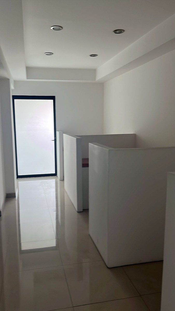 Oficina en Renta Piso 4 Poniente | 164 m² | Frente a Universidad Cuauhtémoc, foto 1 de 9