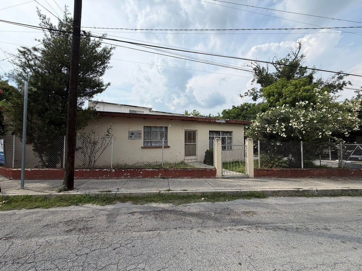 Sale of House in El Cercado, Santiago, photo 1 of 12