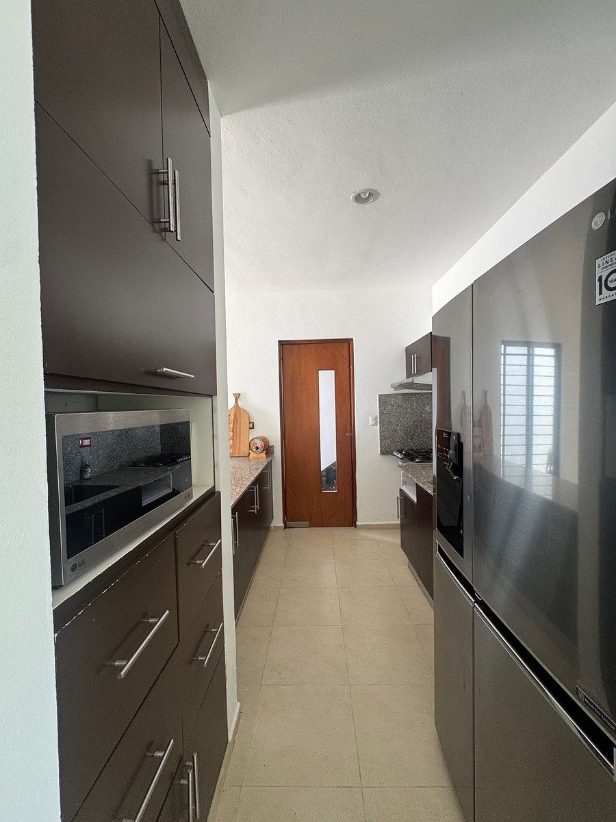 House in Gran Santa Fe, Mérida, photo 5 of 37