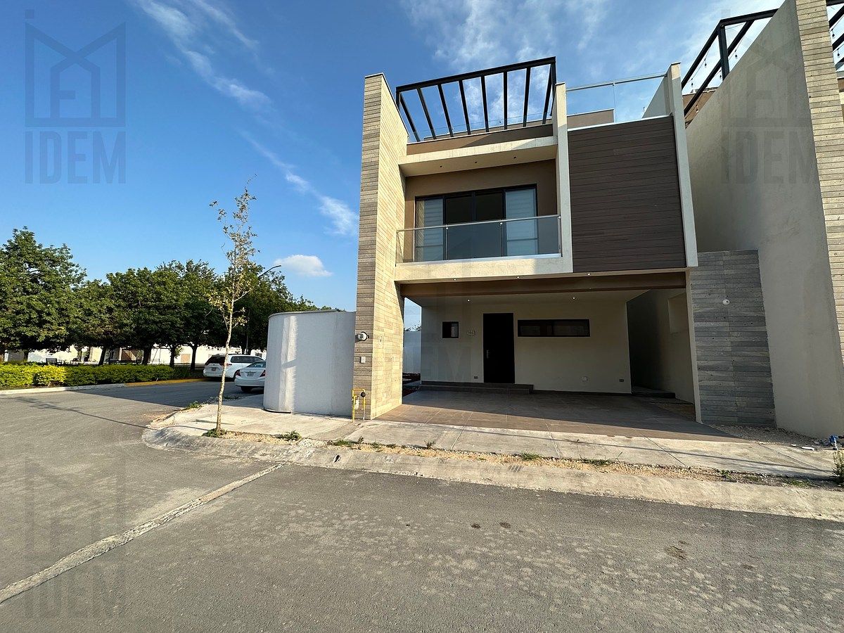 Casa em Bonaterra, Apodaca, foto 2 de 23
