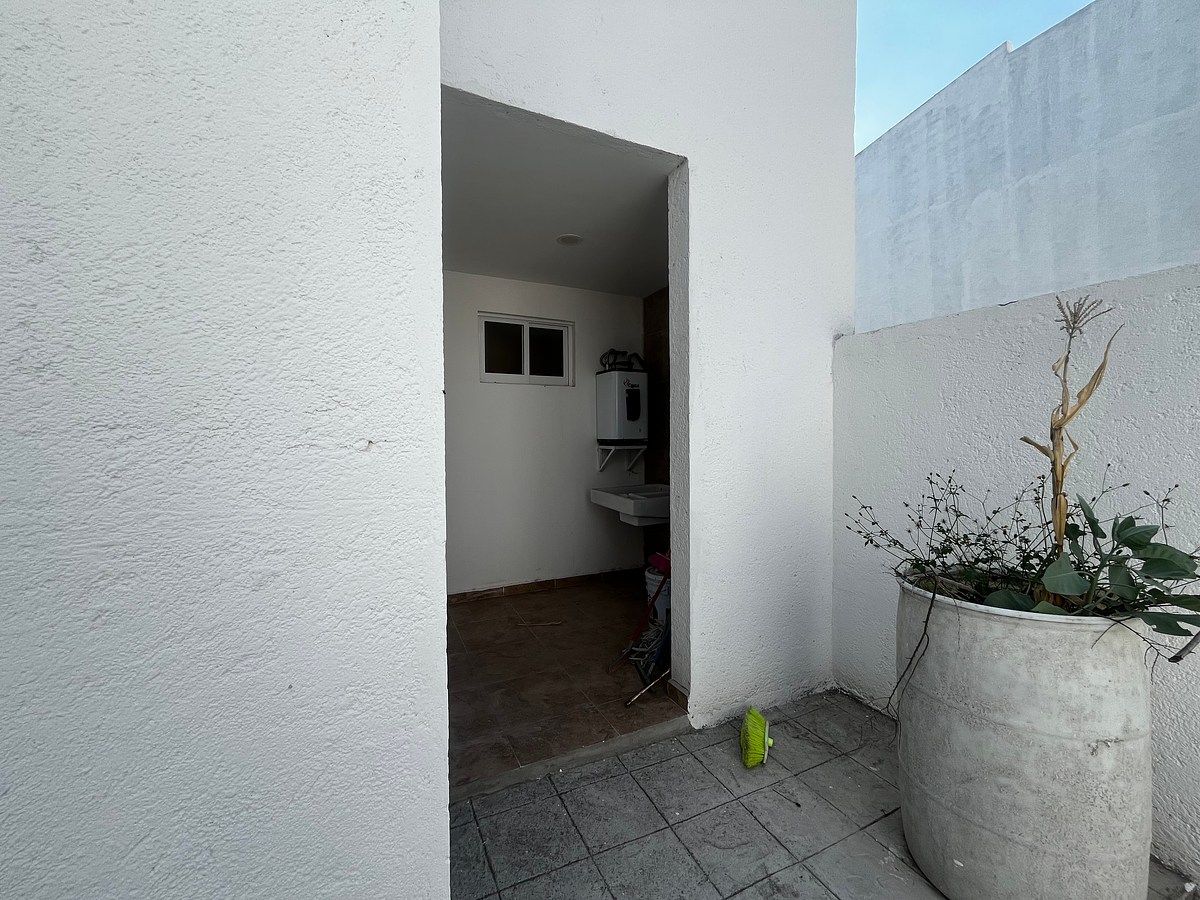 House in Gated Community in Ciudad Maderas Residencial Querétaro, El Marqués, photo 6 of 21