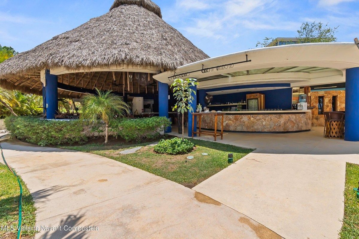Apartment in Cruz de Huanacaxtle, Bahía de Banderas, photo 42 of 50