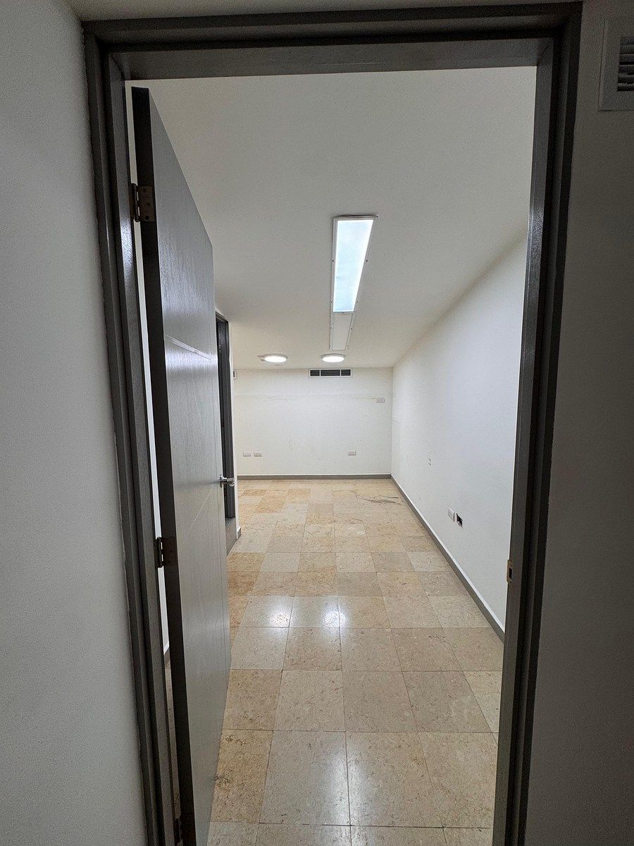 Local em Del Valle, San Pedro Garza García, foto 6 de 10