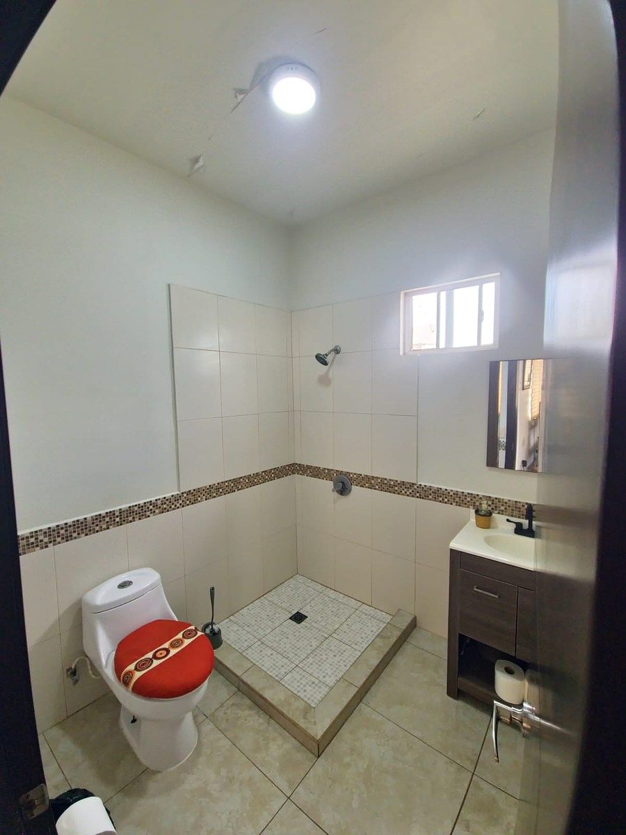 BAÑO COMPLETO EN PLANTA BAJA, foto 11 de 22