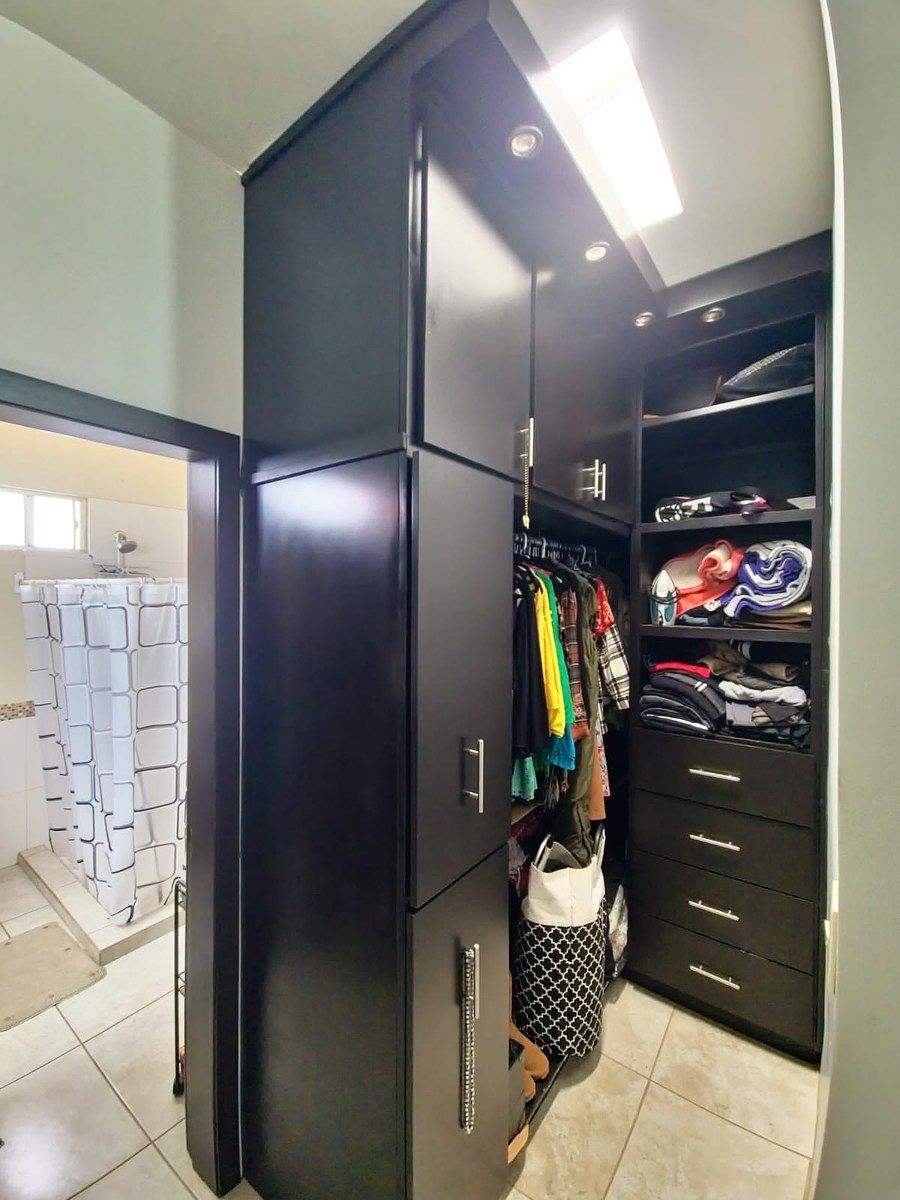 CLOSET DE RECÁMARA PRINCIPAL, foto 20 de 22