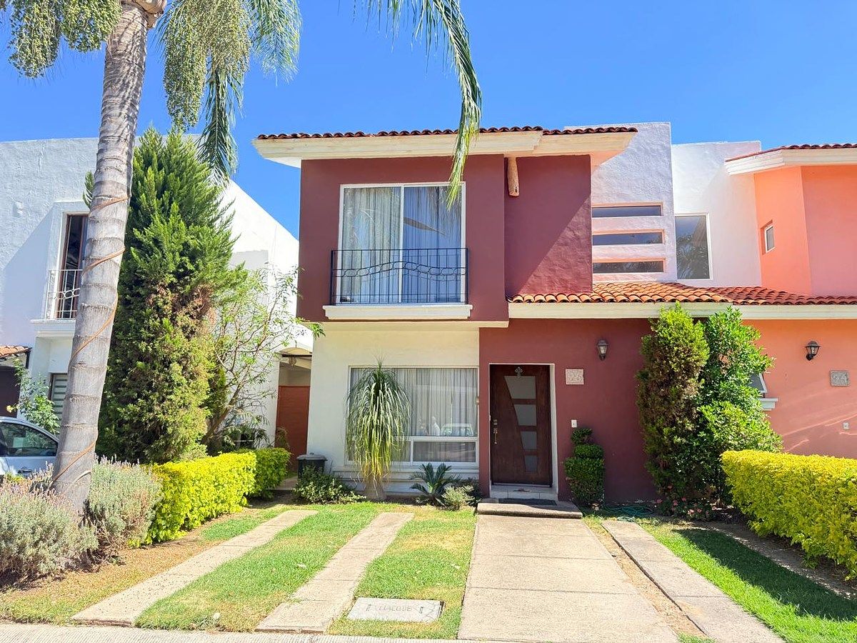 CASA EN VENTA EN LOS MANZANOS, foto 1 de 20
