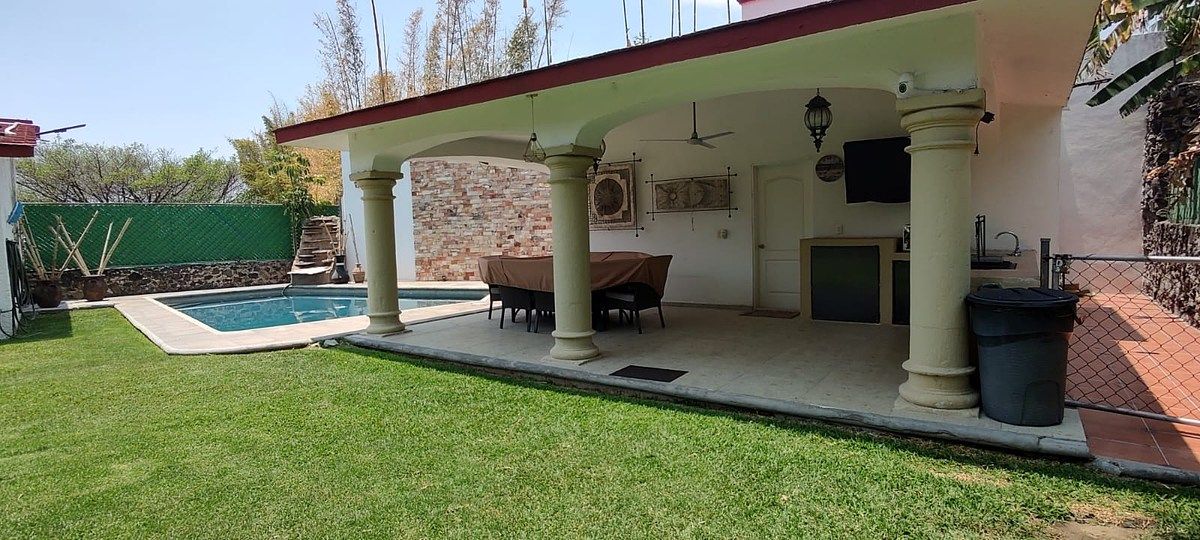 House in Lomas de Cocoyoc, Atlatlahucan, photo 2 of 14