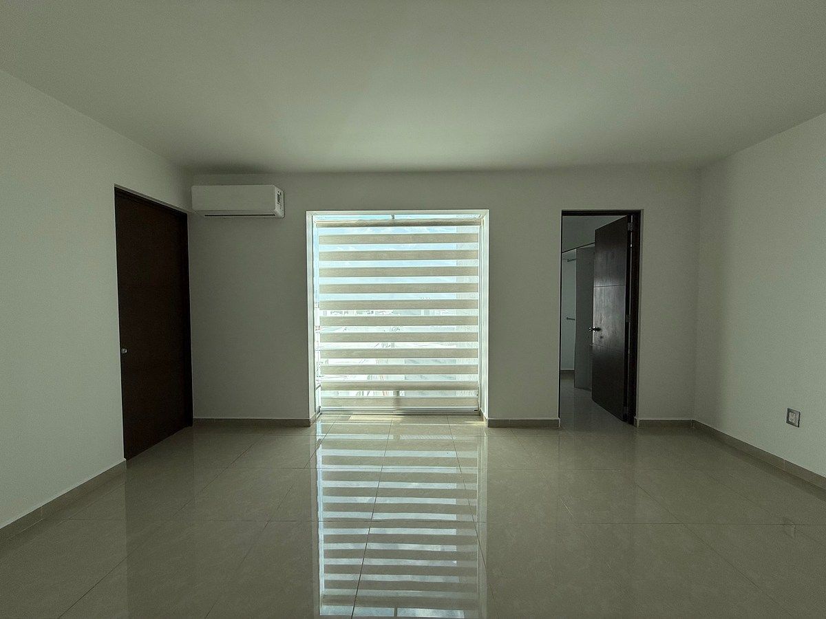 Casa em Lomas de Juriquilla, Querétaro, foto 15 de 16