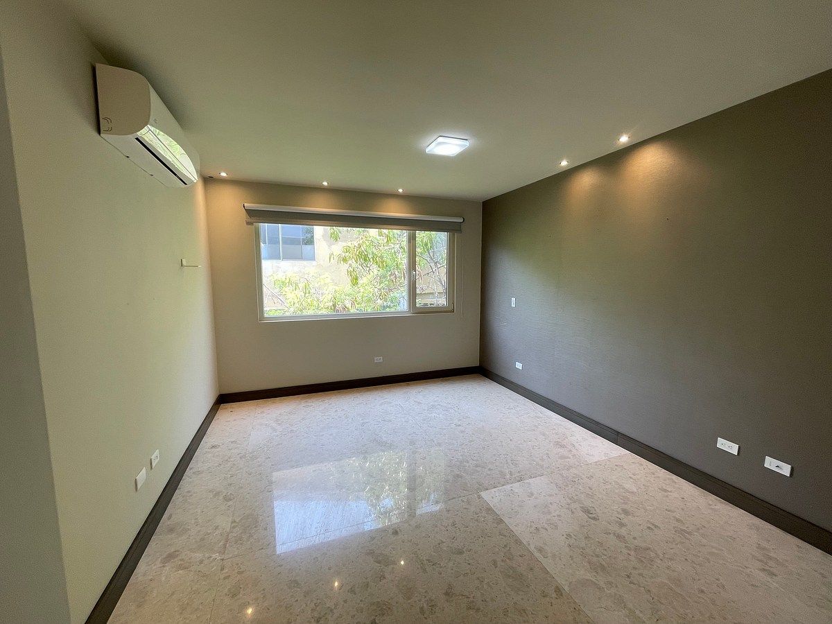 Apartment in Valle de Chipinque, San Pedro Garza García, photo 9 of 19