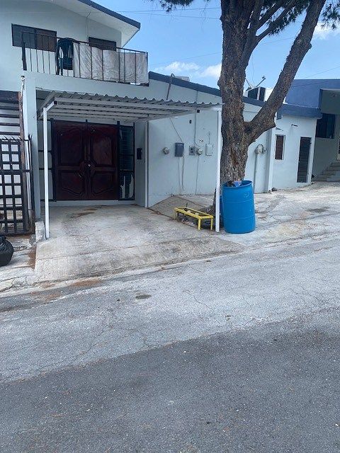 Excelente ubicacióon zona Contry, foto 1 de 7