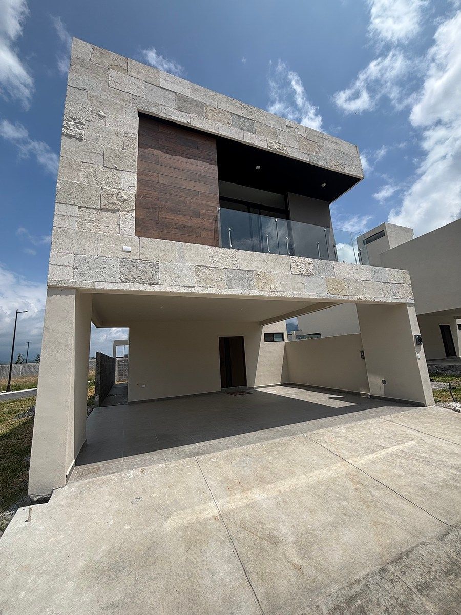 House in Los Cavazos, Santiago, photo 3 of 13