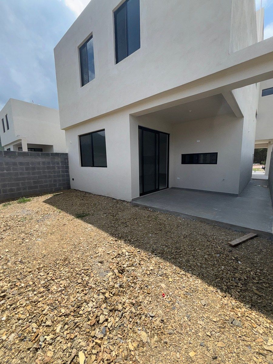 House in Los Cavazos, Santiago, photo 6 of 13