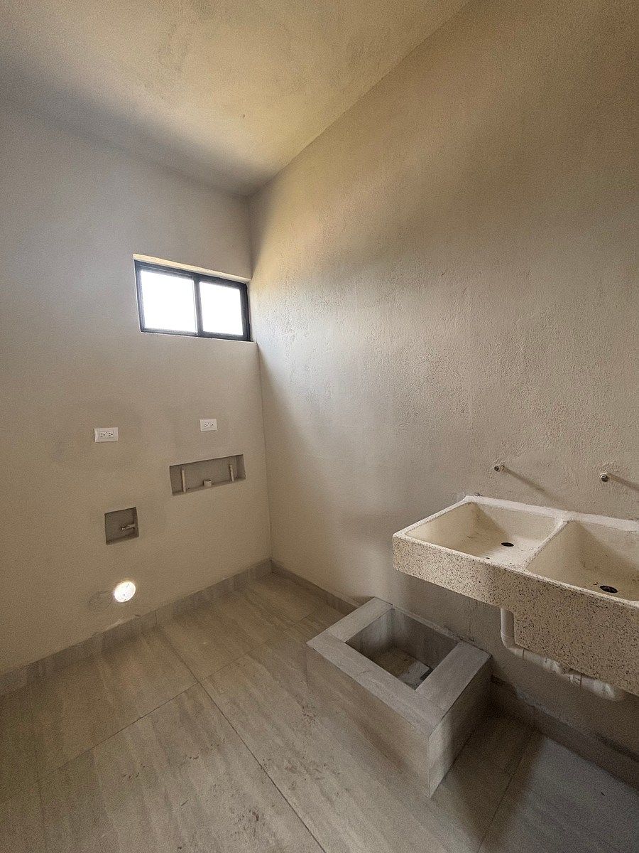 House in Los Cavazos, Santiago, photo 11 of 13