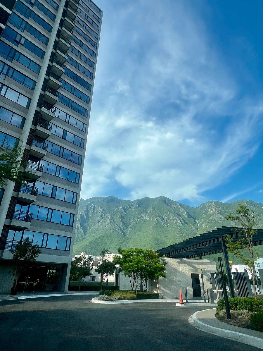 ZONA SUR DEPARTAMENTO EN RENTA AMUEBLADO EN TORRE ALTANA, MONTERREY, NUEVO LEON., foto 1 de 16
