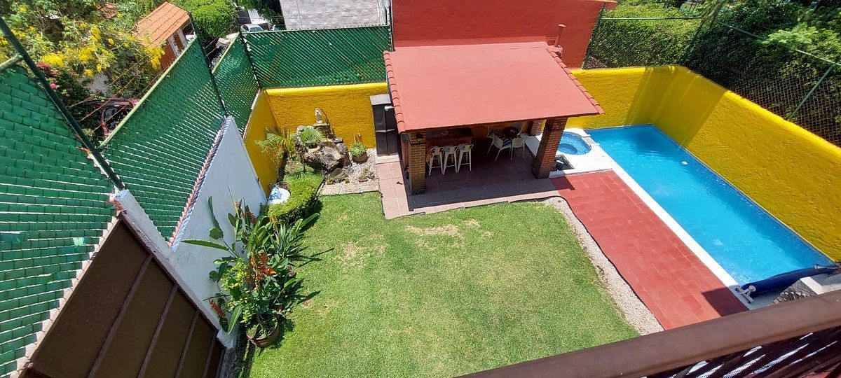 Casa em Lomas de Cortes, Cuernavaca, foto 2 de 20