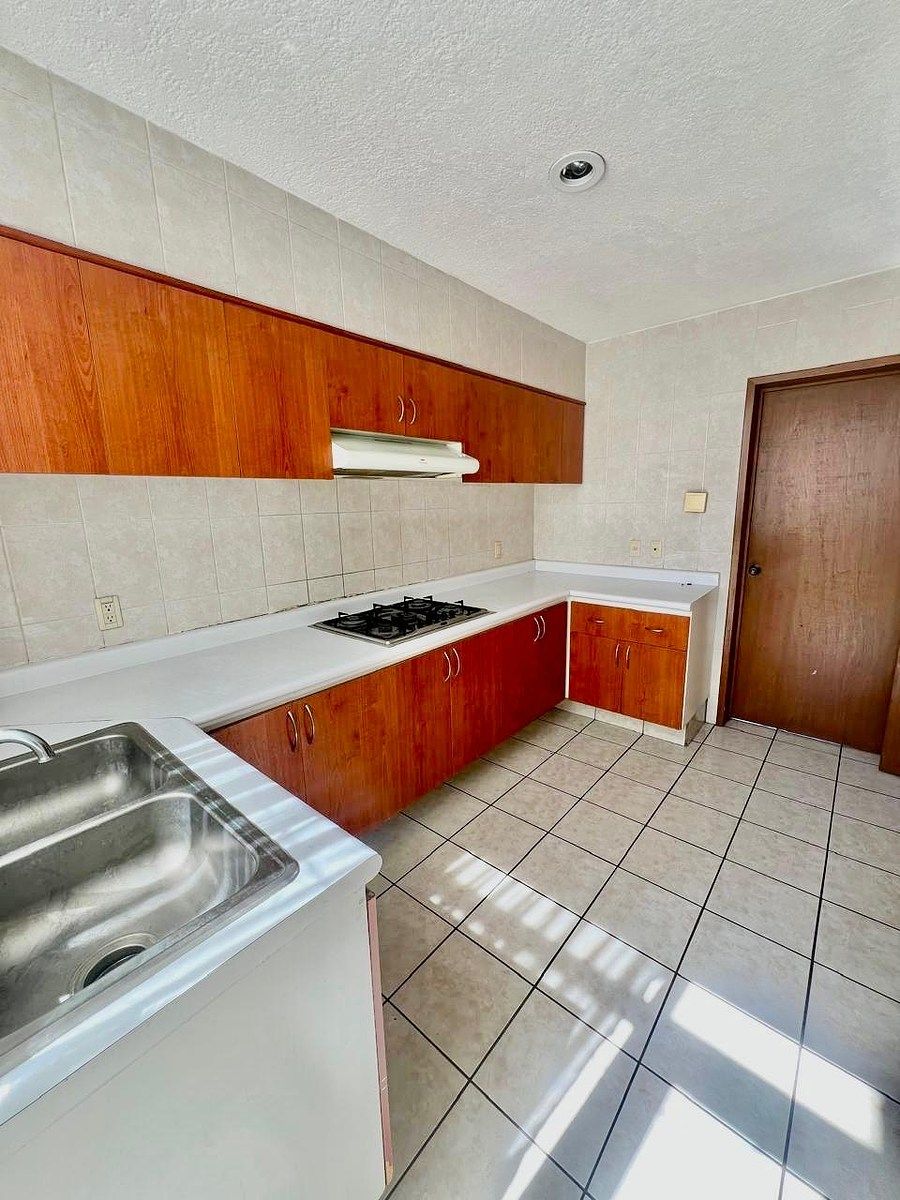 Casa en condominio en Fraccionamiento Bugambilias, Zapopan, foto 3 de 14