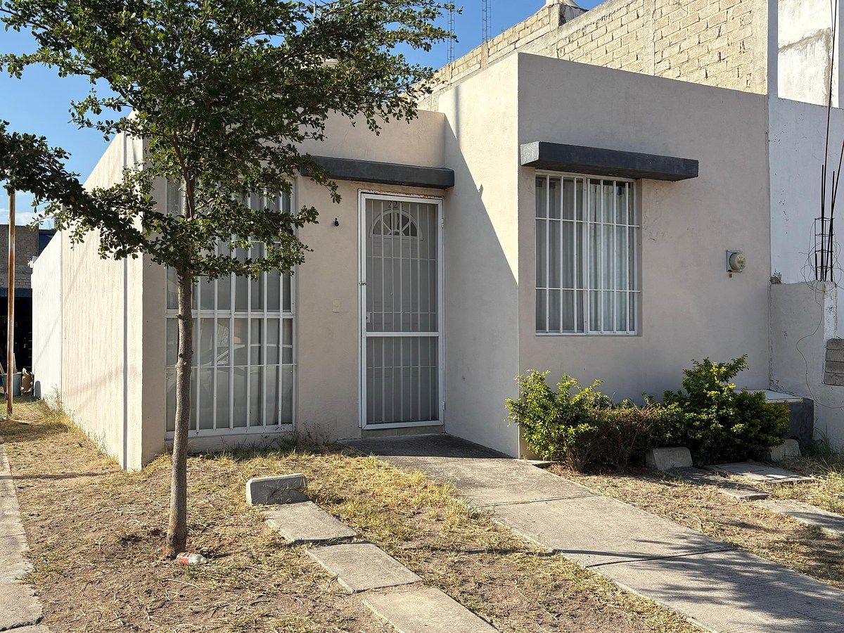 VENTA DE CASA ESQUINA EN FRACC PALERMO NORTE ZAPOPAN, foto 1 de 17