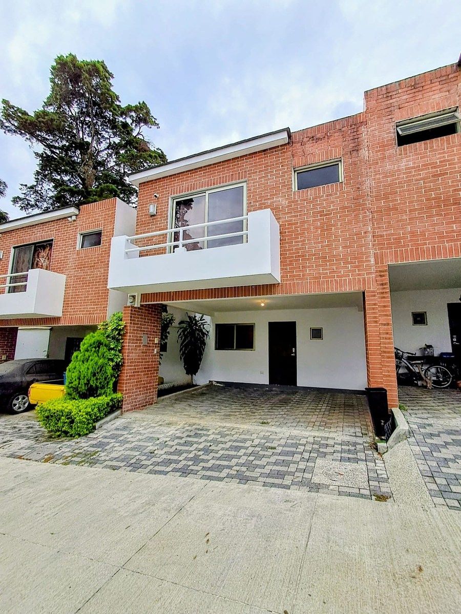 Casa en VENTA en Tanta Premier, Santa Catarina Pinula