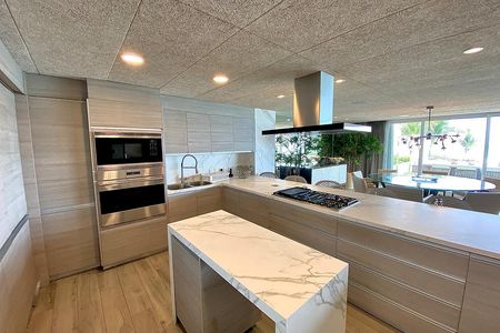 Exclusiva Residencia Frente al Mar en Maralago | 4 Recámaras | 382 m²
