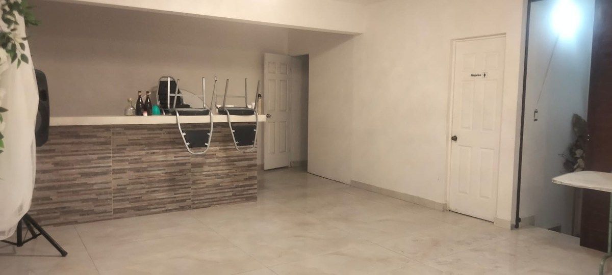 Local comercial en Real Cumbres 2do Sector, Monterrey, foto 10 de 12