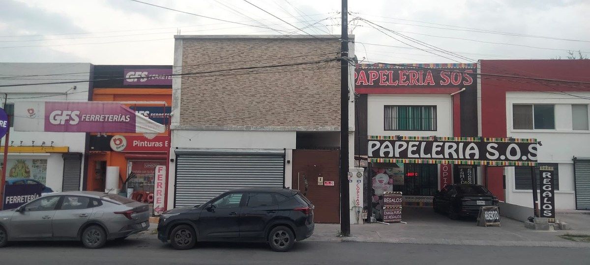 Local comercial en Real Cumbres 2do Sector, Monterrey, foto 2 de 12