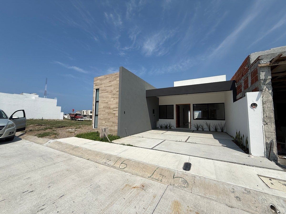 House for SALE Punto Lomas Veracruz, photo 1 of 27