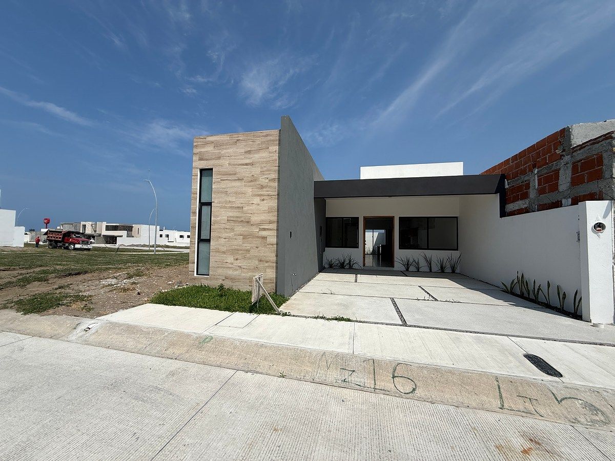 House in Punto Lomas Residencial, Alvarado, photo 2 of 27