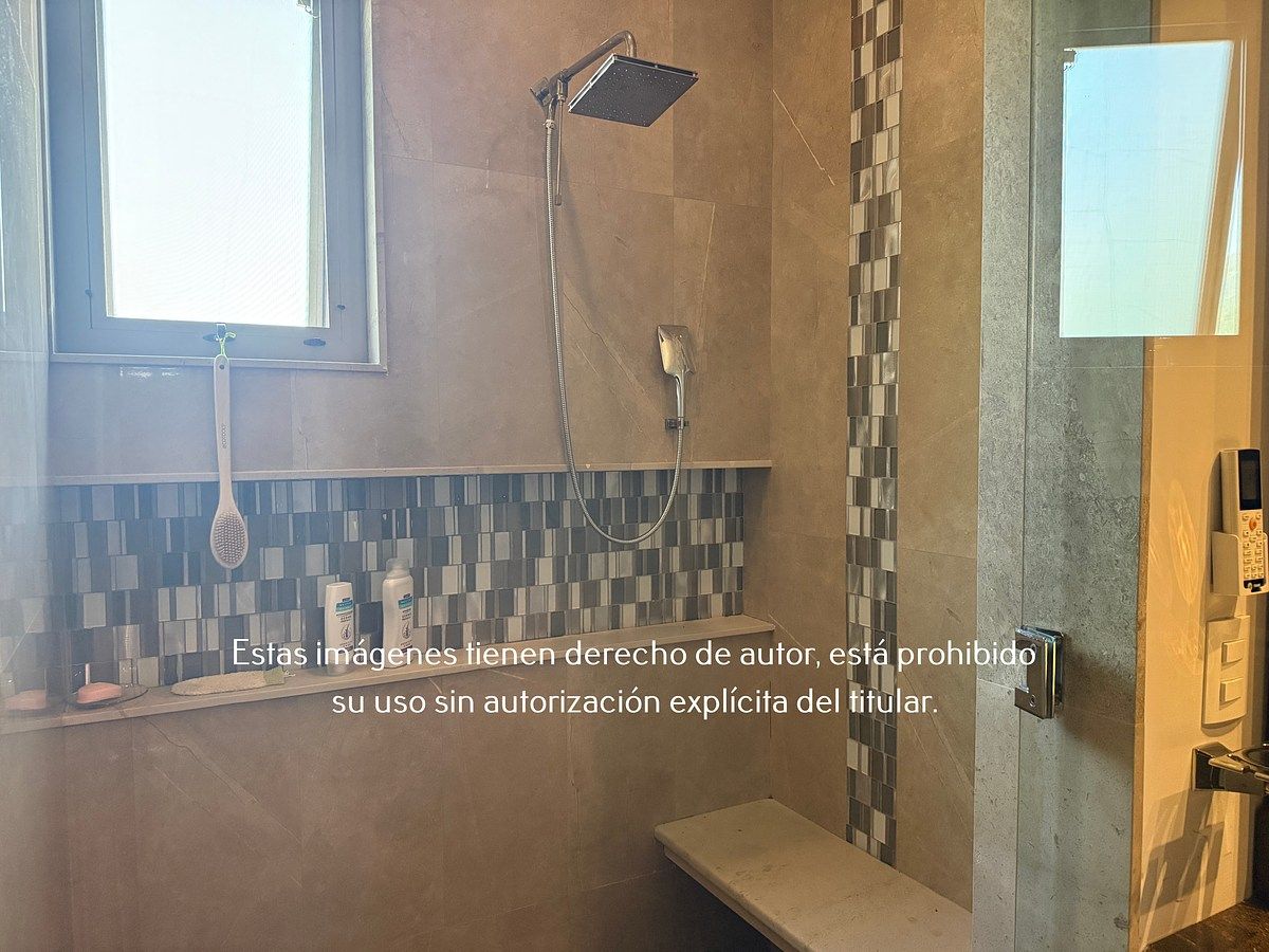 RESIDENCIA DE LUJO CON ELEVADOR, ALBERCA Y GIMNASIO PRIVADO, foto 14 de 24