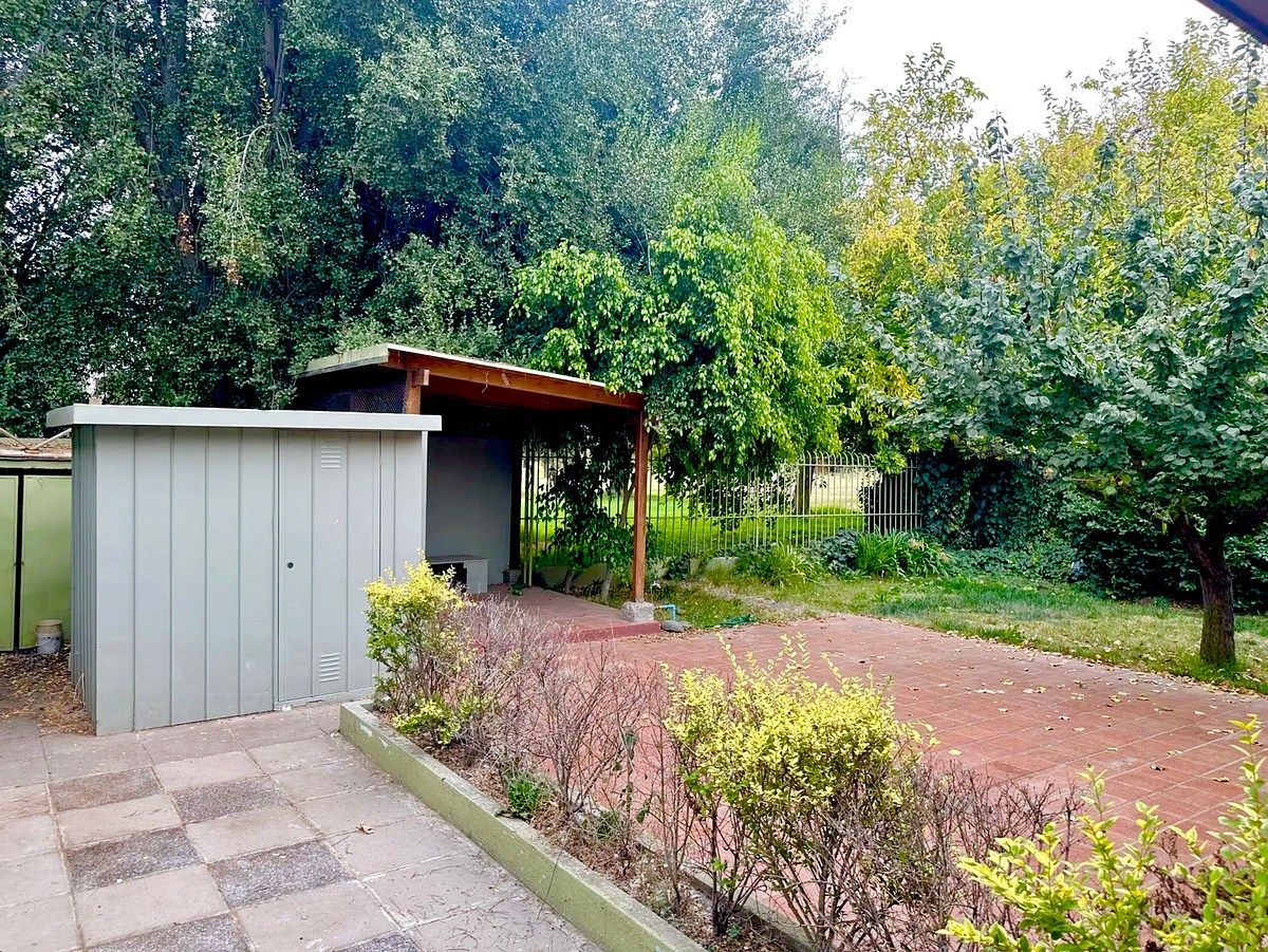 Casa 1 Piso | La Reina | Colindante Prince of Wales Country Club | 3D · 2B ·
