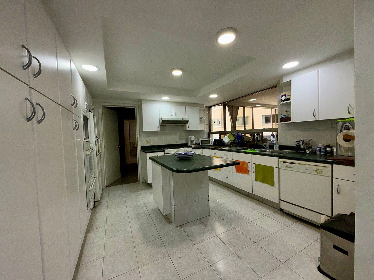 Apartment in Bosques de las Lomas, Cuajimalpa de Morelos, photo 4 of 41