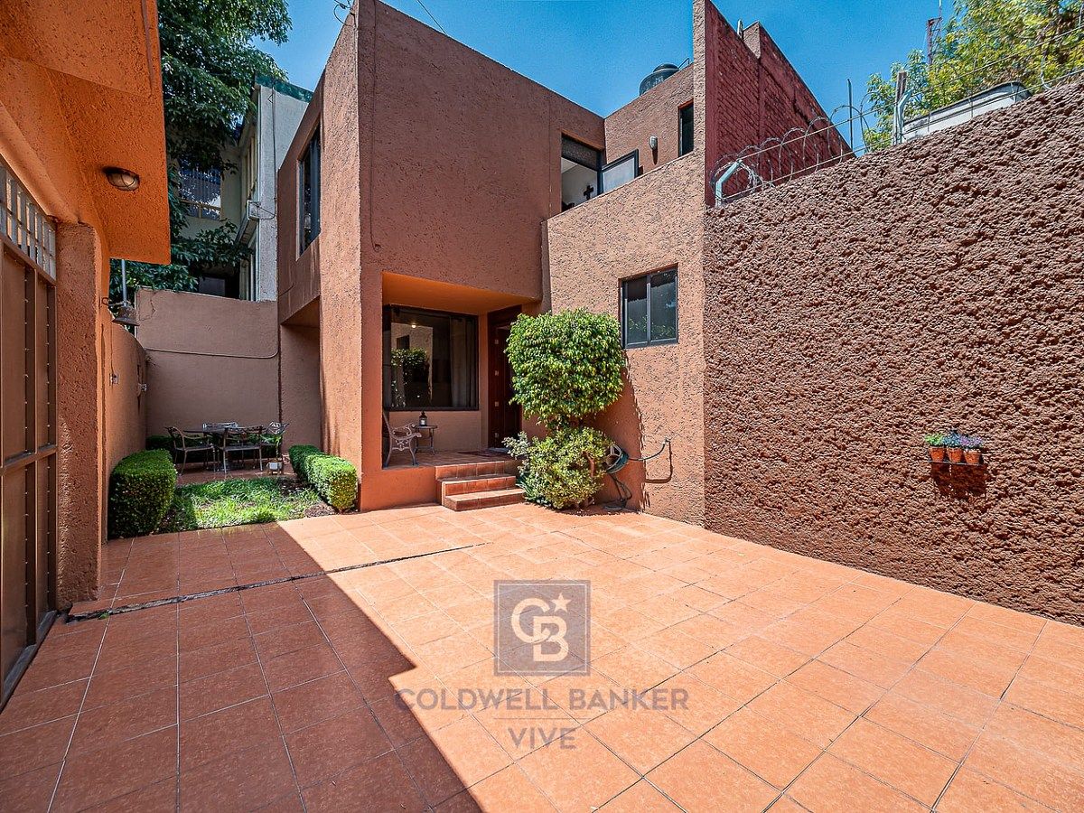 CASA EN VENTA EN COLONIA AVANTE, COYOACAN, photo 1 of 16