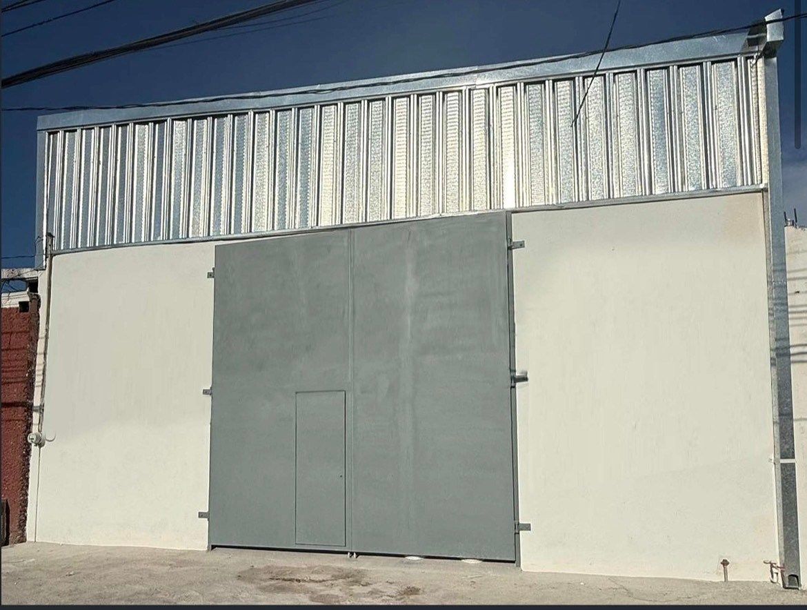 Bodega Comercial en El Centro, foto 1 de 7