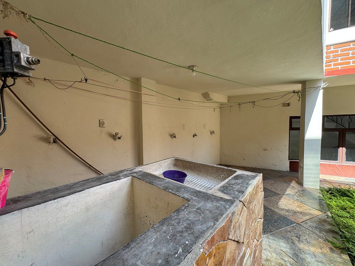 House in Colorines, Valle de Bravo, photo 20 of 37