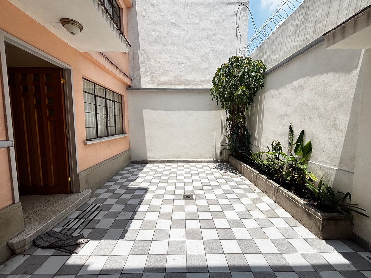 House in Viejo Ejido de Santa Ursula Coapa, Coyoacán, photo 4 of 27