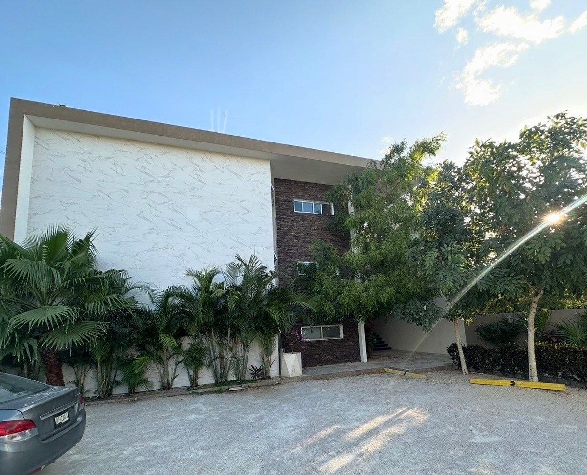 Departamento en planta alta, sin muebles, en condominio cerca de periférico., foto 1 de 16