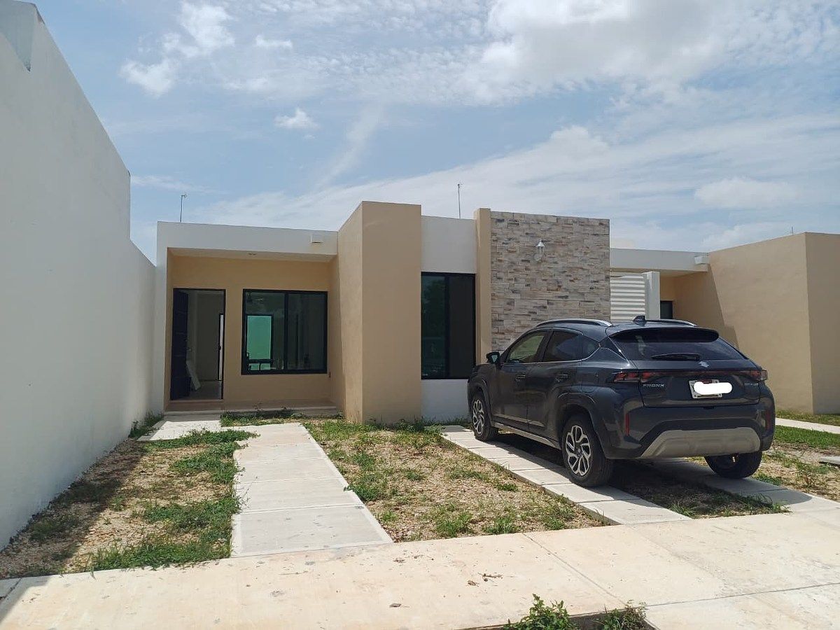 CASA EN RENTA EN PARAISO SANTA FE MERIDA, foto 1 de 12