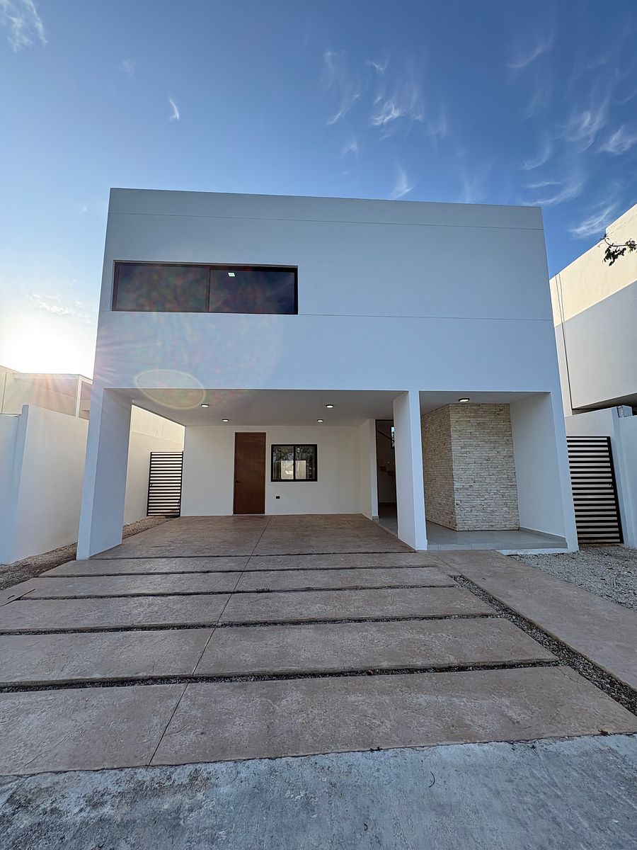 | CASA EN RENTA AMUEBLADA EN CHOLUL CON PANELES |, photo 1 of 29