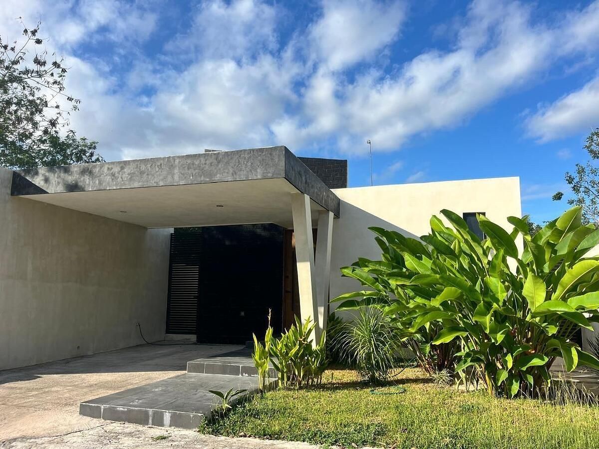 CASA EN CONKAL, foto 1 de 27