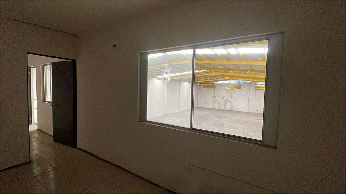 Commercial Storage Unit in Moderna, Monterrey, photo 6 of 9