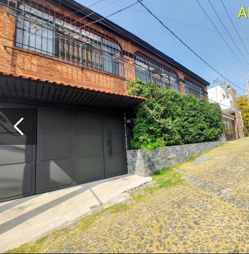 House on private street Tecamachalco, photo 1 of 13