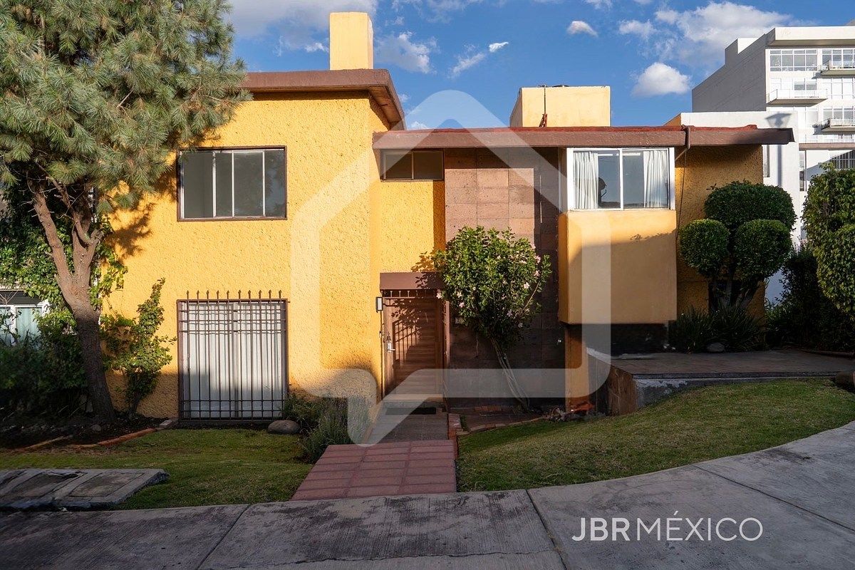 House for sale in Lomas del Sol, photo 1 of 13