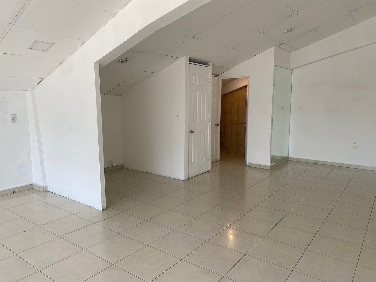 Local comercial en Lomas Verdes (Conjunto Lomas Verdes), Naucalpan de Juárez, foto 4 de 10
