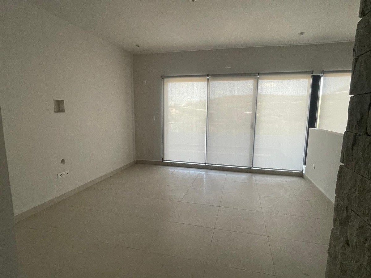 Casa en Valle de Cumbres, García, foto 3 de 15