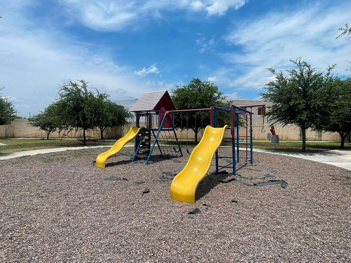 JUEGOS INFANTILES, photo 15 of 17