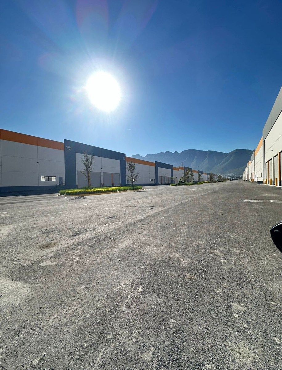 Industrial Building in Arco Vial, García, photo 5 of 7