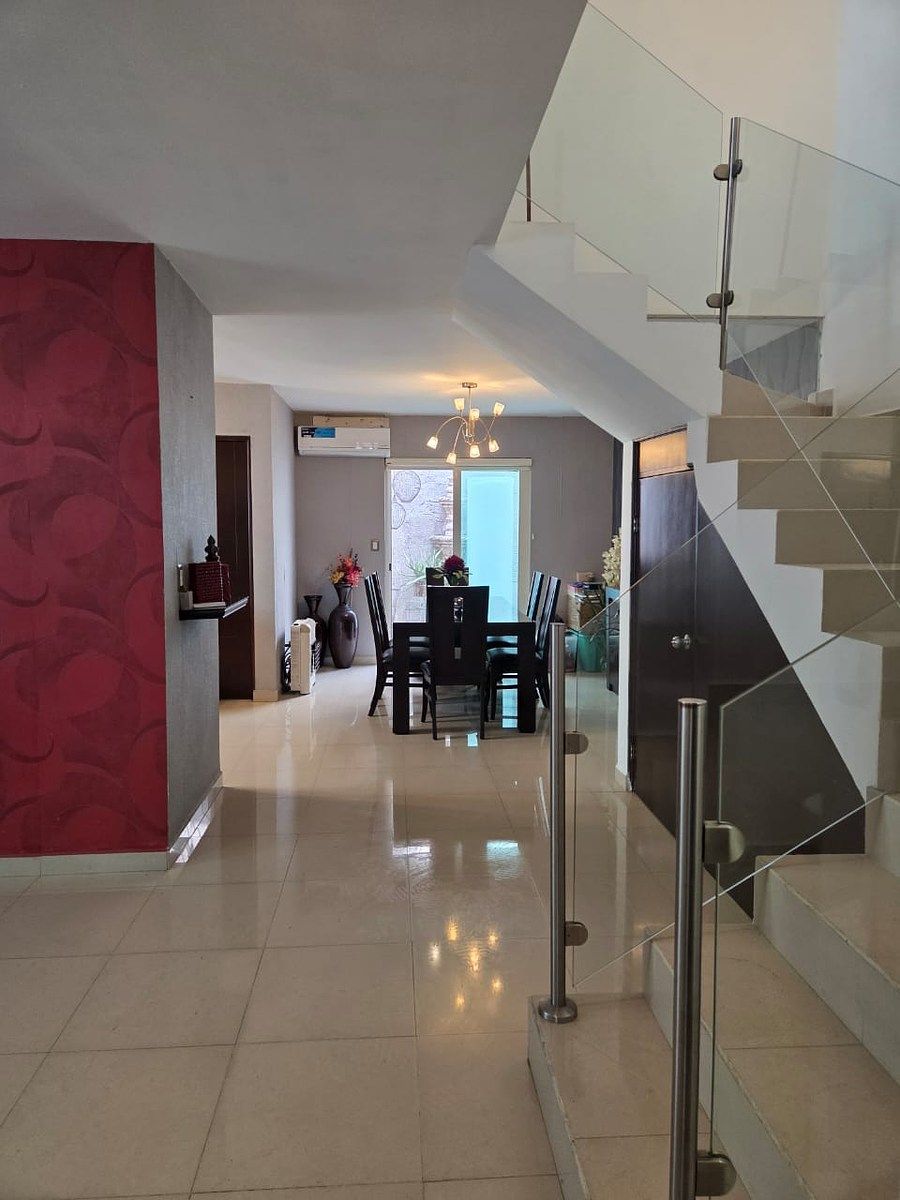 House in Cumbres Santa Clara 2 Sector, Monterrey, photo 2 of 24