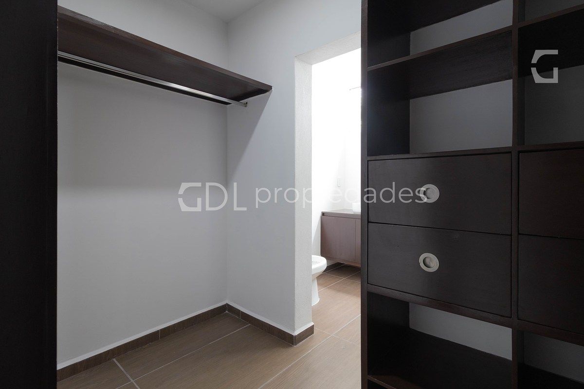House in Gated Community in Ciudad Bugambilia, Zapopan, photo 12 of 33