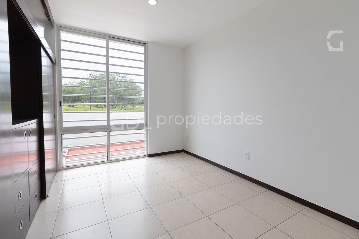 House in Gated Community in Ciudad Bugambilia, Zapopan, photo 19 of 33